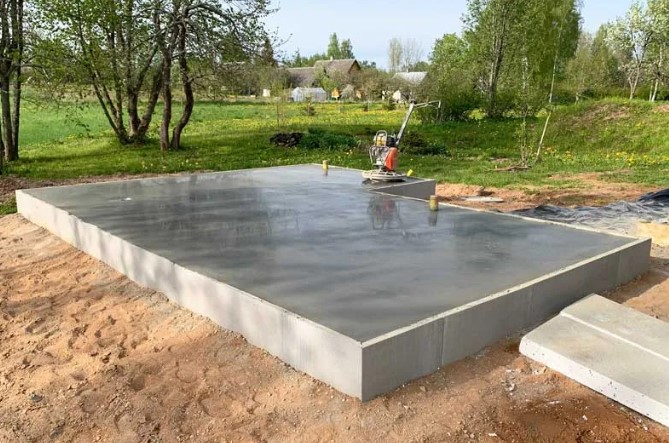 Betonnen tuinhuis Fundering